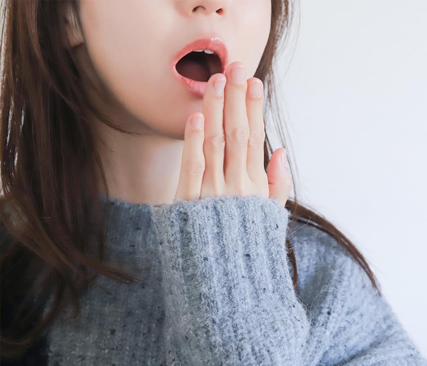 春に眠くなるのはなぜ？睡眠トラブルの原因や簡単にできる眠気対策を解説