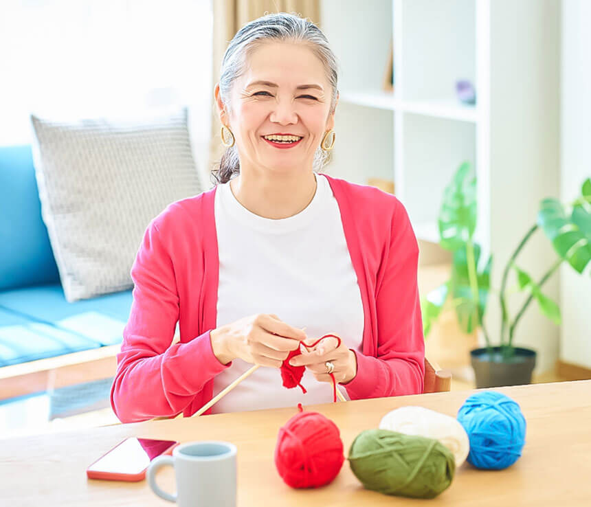 春に眠くなるのはなぜ？睡眠トラブルの原因や簡単にできる眠気対策を解説